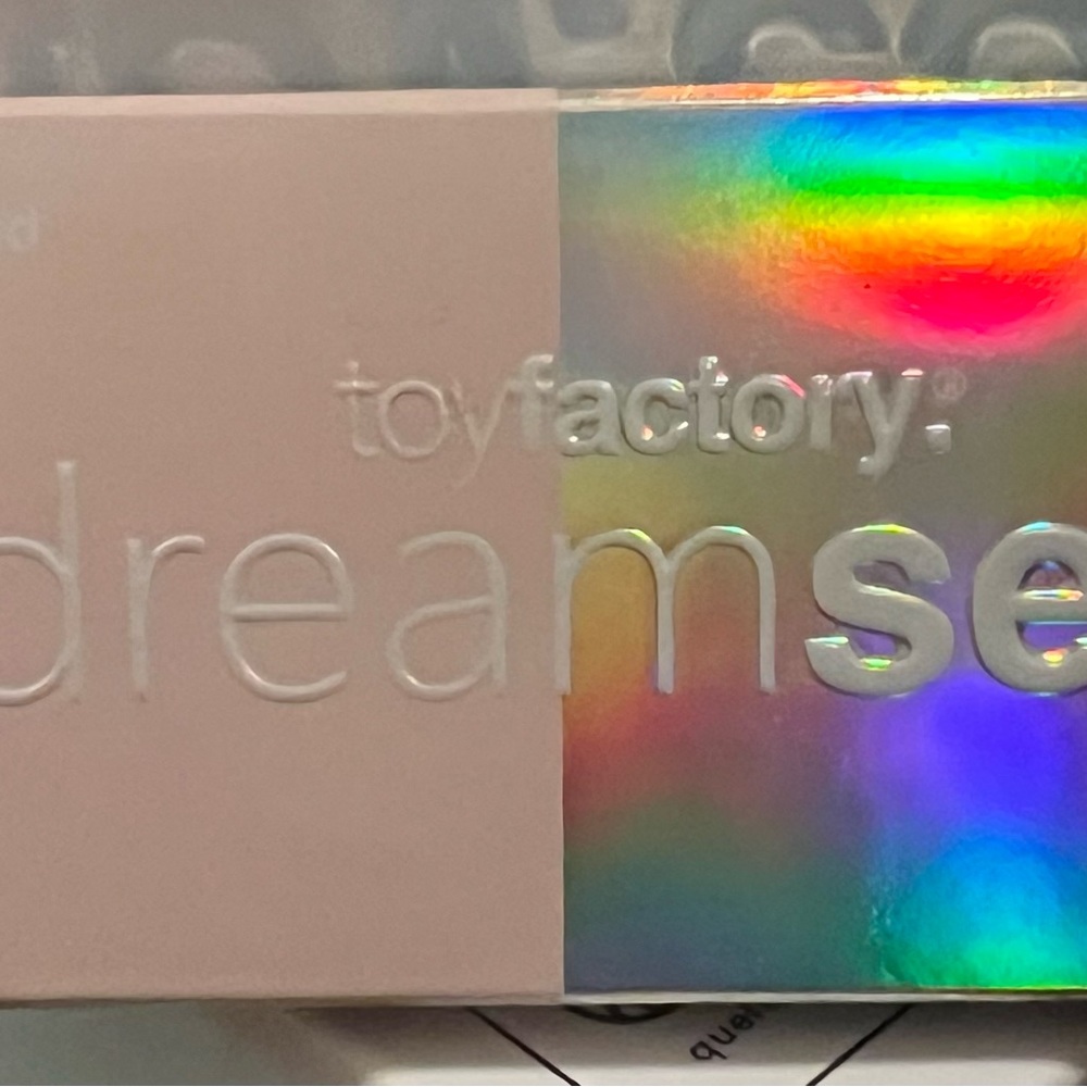 Toy factory Dreamset one highlighter serum palette + built in mirror